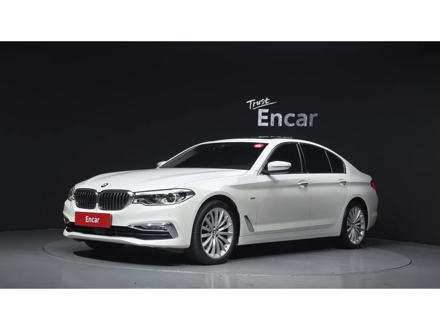 BMW 530 d Luxury Plus - автомобили, коли, обяви за нови и употребявани 0