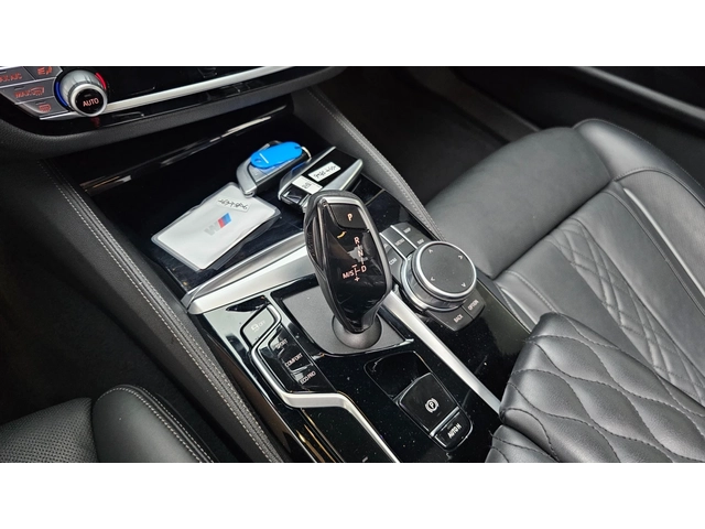 BMW 530 i M Sport - автомобили, коли, обяви за нови и употребявани 6