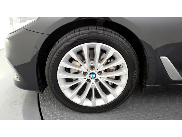 BMW 530 530i xDrive Luxury Plus| HUD| Панорама| Адаптив кр - автомобили, коли, обяви за нови и употребявани 14