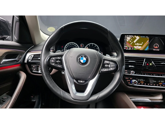 BMW 530 i xDrive Luxury Plus | HUD | Ventilated Seats - автомобили, коли, обяви за нови и употребявани 12