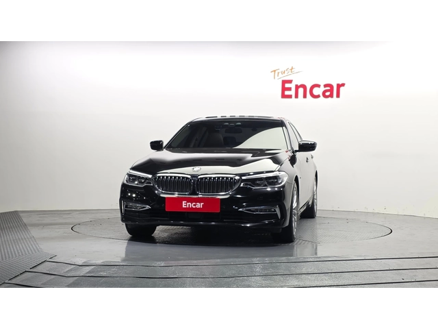 BMW 530 530i xDrive Luxury Plus| HUD| Панорама| Адаптив кр - автомобили, коли, обяви за нови и употребявани 2