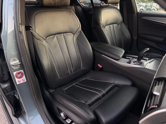 BMW 530 d= M-performance= Keyless Go= HUD= 360* Camera= - автомобили, коли, обяви за нови и употребявани 11