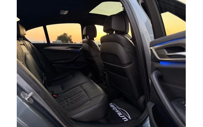 BMW 530 d= M-performance= Keyless Go= HUD= 360* Camera= - автомобили, коли, обяви за нови и употребявани 12