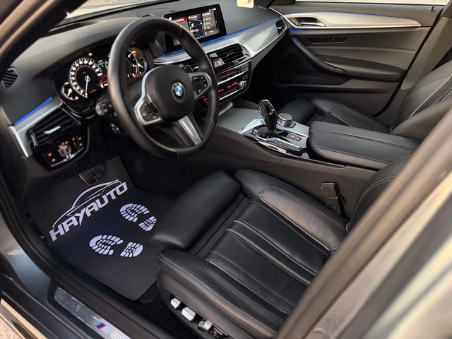 BMW 530 d= M-performance= Keyless Go= HUD= 360* Camera= - автомобили, коли, обяви за нови и употребявани 8