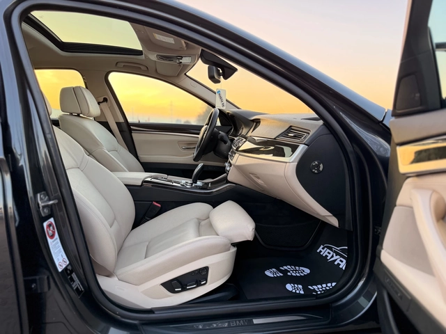 BMW 530 d= M-performance= Distronic= Keyless= HUD= Soft Cl - автомобили, коли, обяви за нови и употребявани 10