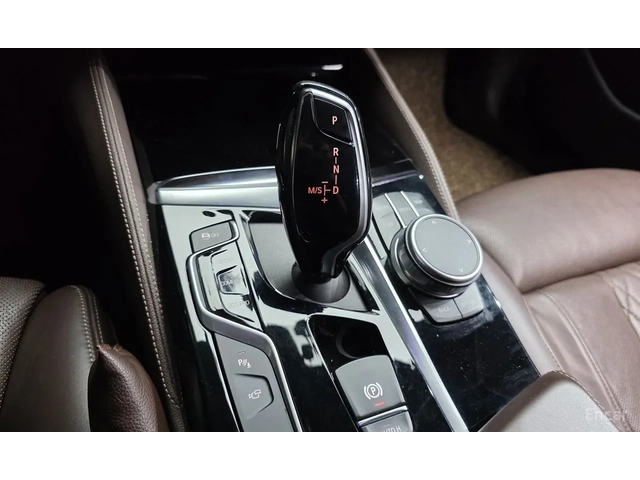 BMW 530 М-sport - автомобили, коли, обяви за нови и употребявани 6