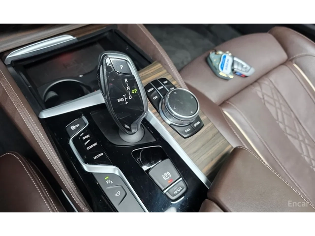 BMW 530 M-sport - автомобили, коли, обяви за нови и употребявани 4