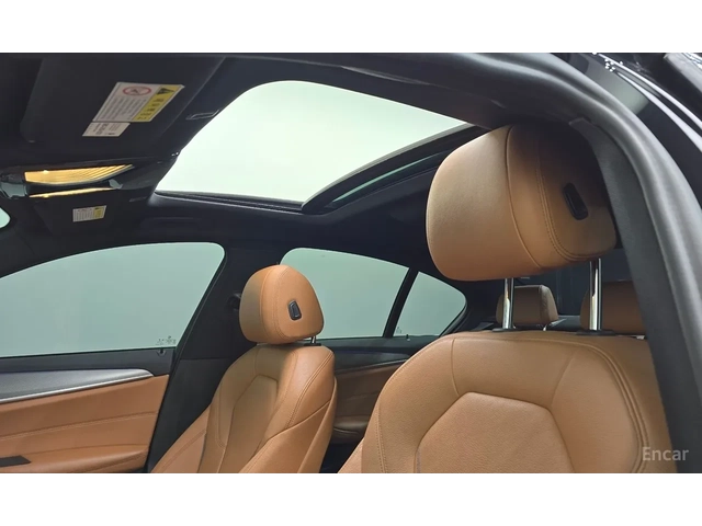 BMW 530 М-sport - автомобили, коли, обяви за нови и употребявани 12