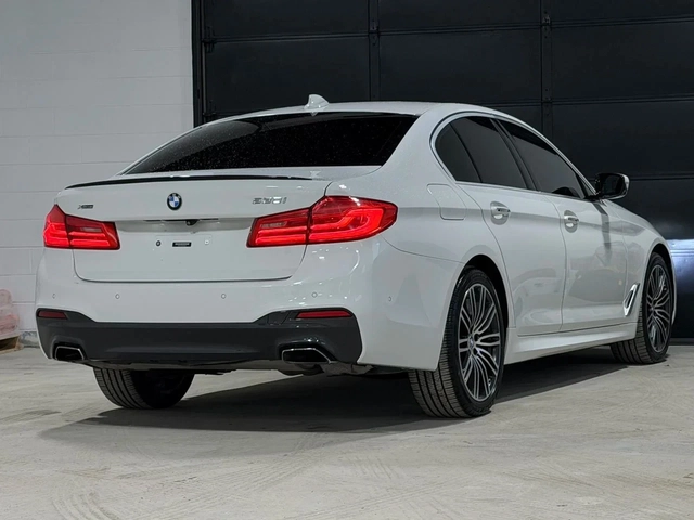 BMW 530 i xDrive M Sport | Navigation | Heated Seats | Mem - автомобили, коли, обяви за нови и употребявани 2