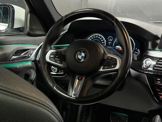BMW 530 i xDrive M Sport | Navigation | Heated Seats | Mem - автомобили, коли, обяви за нови и употребявани 7