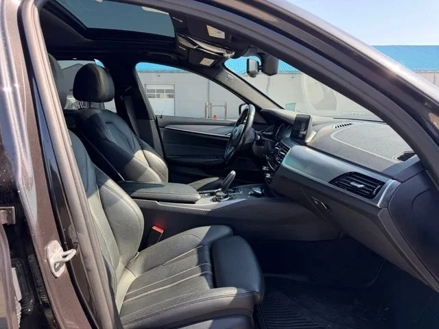 BMW 530 530i xDrive Sedan AWD | M Package | - автомобили, коли, обяви за нови и употребявани 14