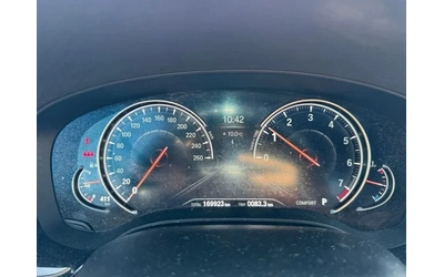 BMW 530 530i xDrive Sedan AWD | M Package | - автомобили, коли, обяви за нови и употребявани 9