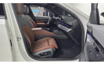 BMW 530 530i xDrive M Sport - автомобили, коли, обяви за нови и употребявани 11
