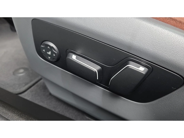 BMW 530 530i xDrive M Sport - автомобили, коли, обяви за нови и употребявани 16