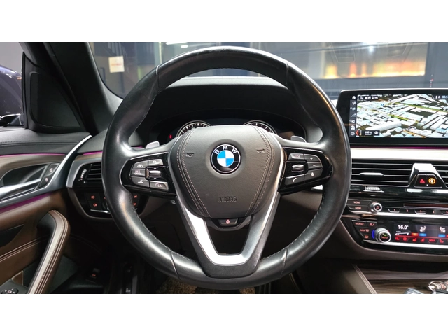 BMW 530 530i xDrive M Sport Plus - автомобили, коли, обяви за нови и употребявани 13