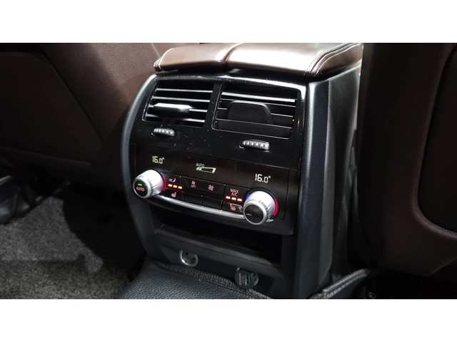 BMW 530 530i xDrive M Sport Plus - автомобили, коли, обяви за нови и употребявани 16