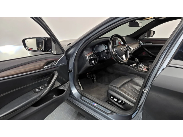 BMW 530 i xDrive M Sport Plus - автомобили, коли, обяви за нови и употребявани 9