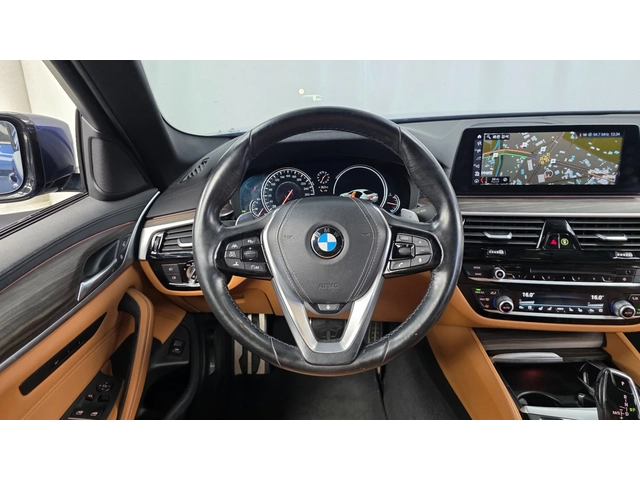 BMW 530 530i M Sport Plus | 360  Камера | HUD | Панорама - автомобили, коли, обяви за нови и употребявани 12