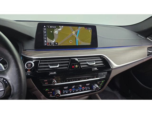 BMW 530 530i xDrive M Sport Plus | 360  Камера | HUD | - автомобили, коли, обяви за нови и употребявани 10
