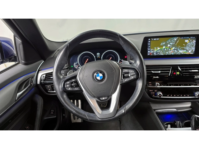 BMW 530 i xDrive M Sport - автомобили, коли, обяви за нови и употребявани 12
