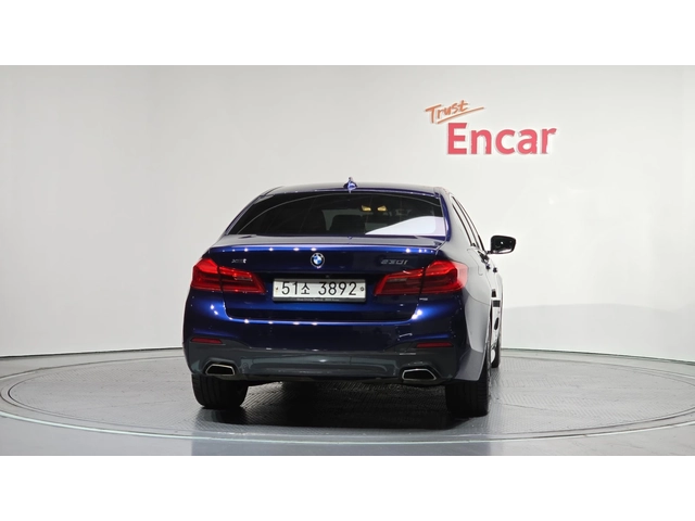 BMW 530 i xDrive M Sport - автомобили, коли, обяви за нови и употребявани 3