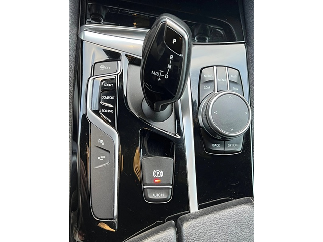 BMW 530d 530d  - автомобили, коли, обяви за нови и употребявани 8