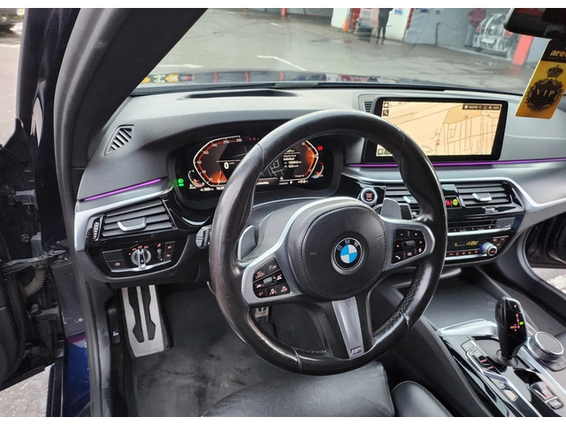 BMW 530d 530d xDrive M-Pack - автомобили, коли, обяви за нови и употребявани 4