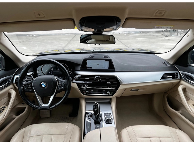 BMW 530d 530d xDrive
 Touring - автомобили, коли, обяви за нови и употребявани 7