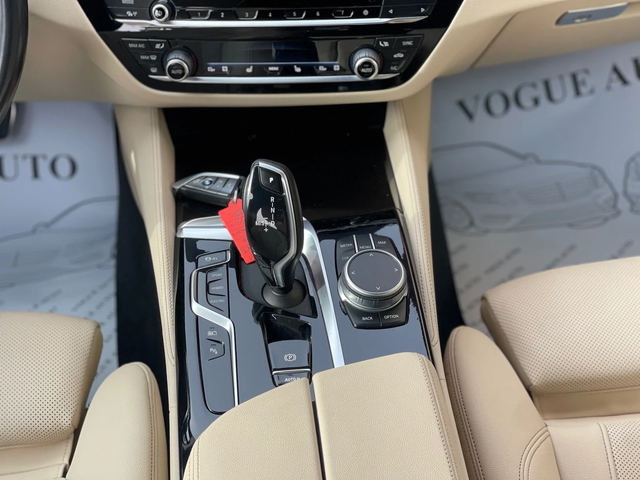 BMW 530E xDrive* M-Pack* FACELIFT - автомобили, коли, обяви за нови и употребявани 10