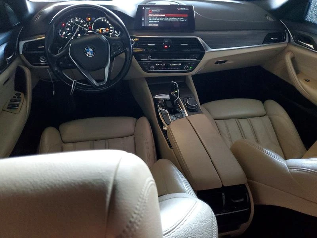 BMW 530E HYBRID* KEYLESS* ПАНО* - автомобили, коли, обяви за нови и употребявани 7