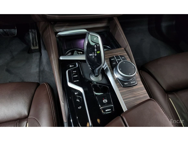 BMW 530E M-Pack* HARMAN KARDON* 360 CAM* HEAD-UP* - автомобили, коли, обяви за нови и употребявани 13