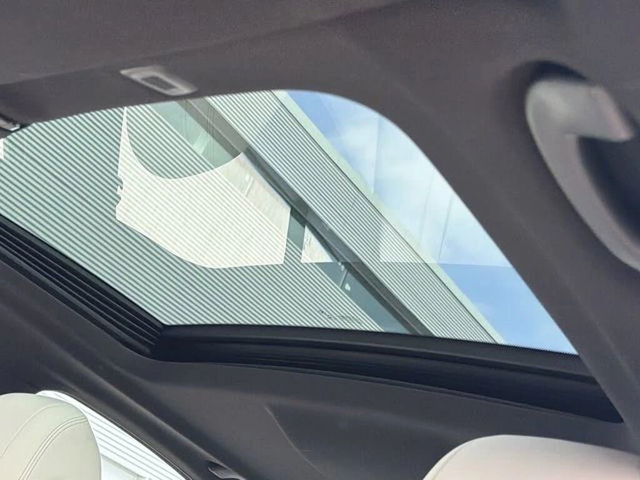 BMW 530E * xDrive * * HeadUp* AвтоКредит* (ЦЕНА ДО БГ) - автомобили, коли, обяви за нови и употребявани 15