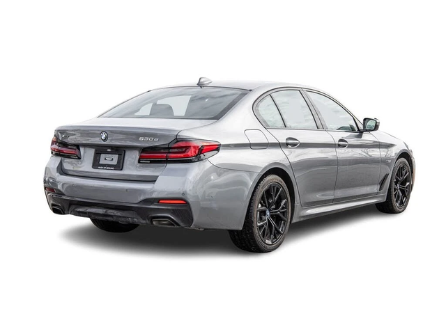 BMW 530E I * M-Package* * HeadUp* AвтоКредит* (ЦЕНА ДО БГ) - автомобили, коли, обяви за нови и употребявани 4