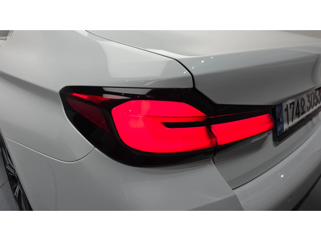 BMW 530E * HeadUp* Night Vision* 360* Keyless* Navi - автомобили, коли, обяви за нови и употребявани 9