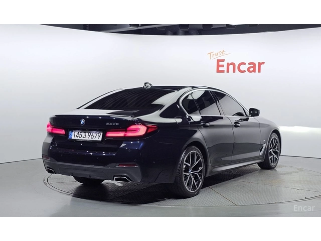 BMW 530E M* SPORT* HYBRID* HARMON* KARDON* ДИСТРОНИК* ОБДУХ - автомобили, коли, обяви за нови и употребявани 1