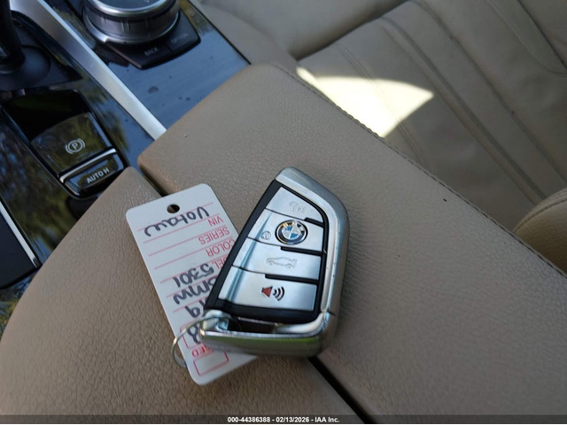 BMW 530I 2.0L I-4 DI, DOHC, VVT, TURBO, 248HP Rear Wheel Drive - автомобили, коли, обяви за нови и употребявани 10