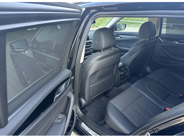 BMW 530i 530i xDrive Touring - автомобили, коли, обяви за нови и употребявани 7