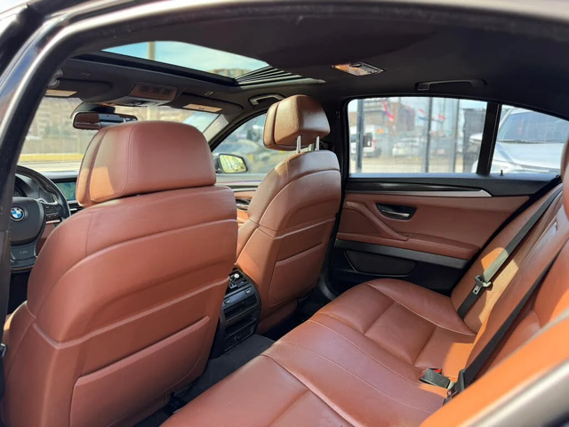 BMW 535 xDrive* M PACK* СЛЕДЕНЕ НА ЛЕНТИ* PANORAMA - автомобили, коли, обяви за нови и употребявани 10