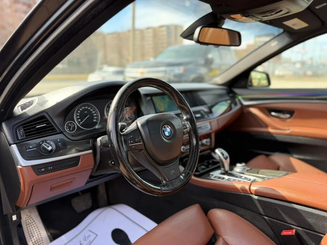 BMW 535 xDrive* M PACK* СЛЕДЕНЕ НА ЛЕНТИ* PANORAMA - автомобили, коли, обяви за нови и употребявани 11