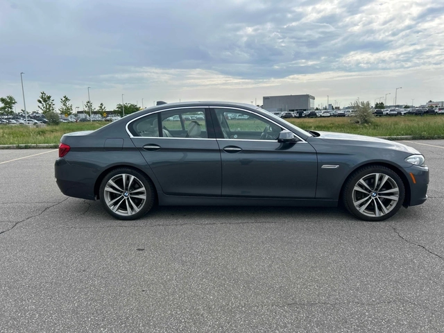 BMW 535 xDrive / CARFAX - автомобили, коли, обяви за нови и употребявани 2