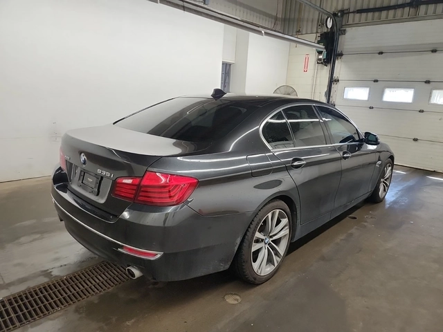 BMW 535 i xDrive | Navigation | Memory Seats | Sunroof - автомобили, коли, обяви за нови и употребявани 2