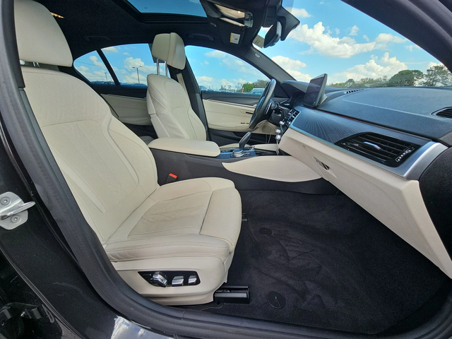 BMW 540 FACELIFT* LASER* M-PACK* 360* DISTRO* M-ОКАЧВАНЕ* - автомобили, коли, обяви за нови и употребявани 12