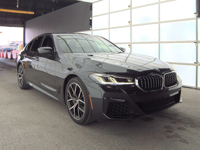 BMW 540 FACELIFT* LASER* M-PACK* 360* DISTRO* M-ОКАЧВАНЕ* - автомобили, коли, обяви за нови и употребявани 2