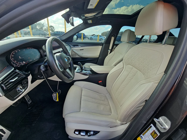 BMW 540 FACELIFT* LASER* M-PACK* 360* DISTRO* M-ОКАЧВАНЕ* - автомобили, коли, обяви за нови и употребявани 9