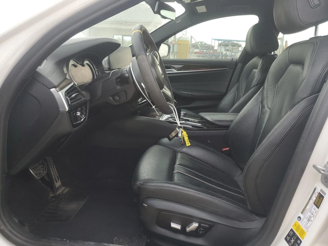 BMW 540 xDrive* M-PACK* HEAD UP* HARMAN/KARDON* FULL LED - автомобили, коли, обяви за нови и употребявани 6