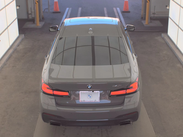 BMW 540 I / M-PACK / DISTRONIC / HEAD-UP / HARMAN - автомобили, коли, обяви за нови и употребявани 4