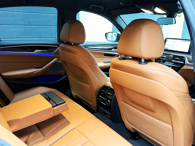 BMW 540 BMW 540d * * Individual* H/K* M Premium Fullmax - автомобили, коли, обяви за нови и употребявани 15