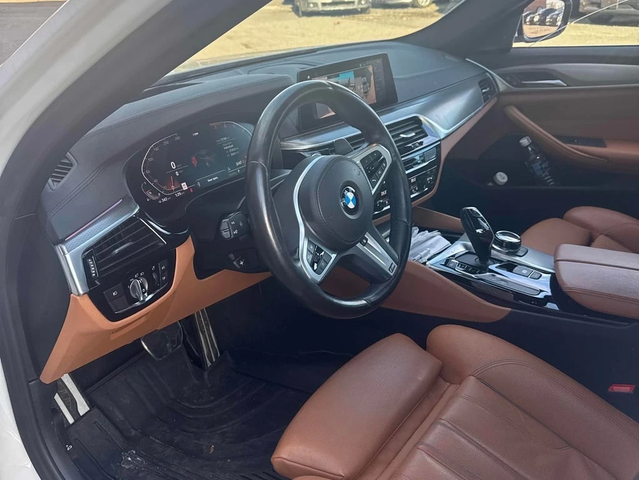 BMW 540 * 540i xDrive * CARFAX * ЦЕНА ДО БГ - автомобили, коли, обяви за нови и употребявани 4