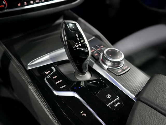 BMW 540 * xDrive * CARFAX * ЦЕНА ДО БГ - автомобили, коли, обяви за нови и употребявани 14