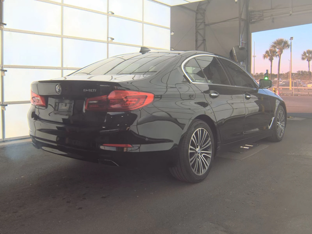 BMW 540 * Head-Up* HARMAN* KEYLESS* - автомобили, коли, обяви за нови и употребявани 2